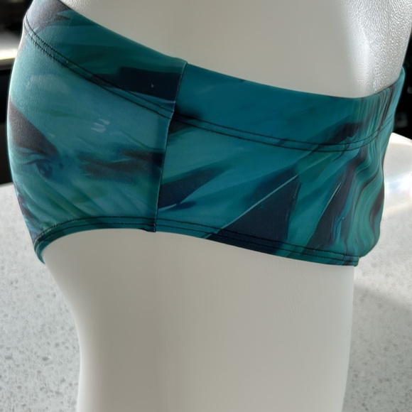 Men’s swim brief. - Picture 2 of 11
